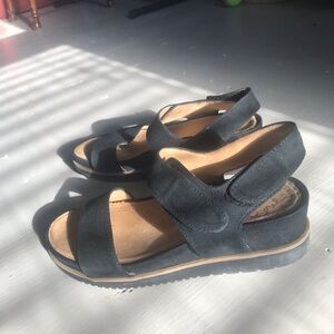 Natural Soul Black Suede Velcro Strap Sandals